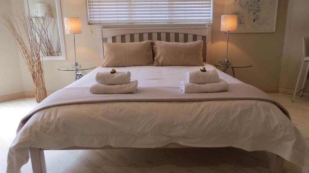 Kasa Nama Hotel Edgemead Værelse billede