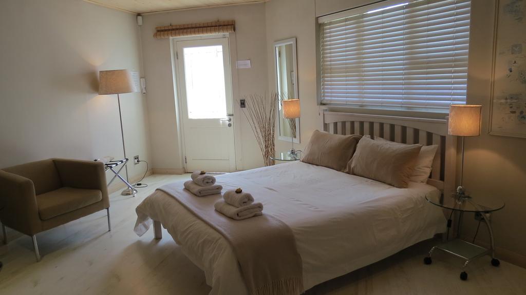 Kasa Nama Hotel Edgemead Værelse billede