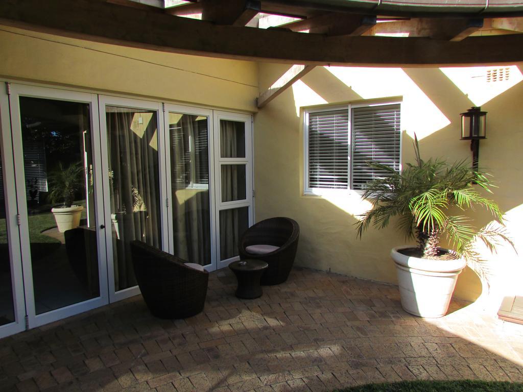 Kasa Nama Hotel Edgemead Værelse billede